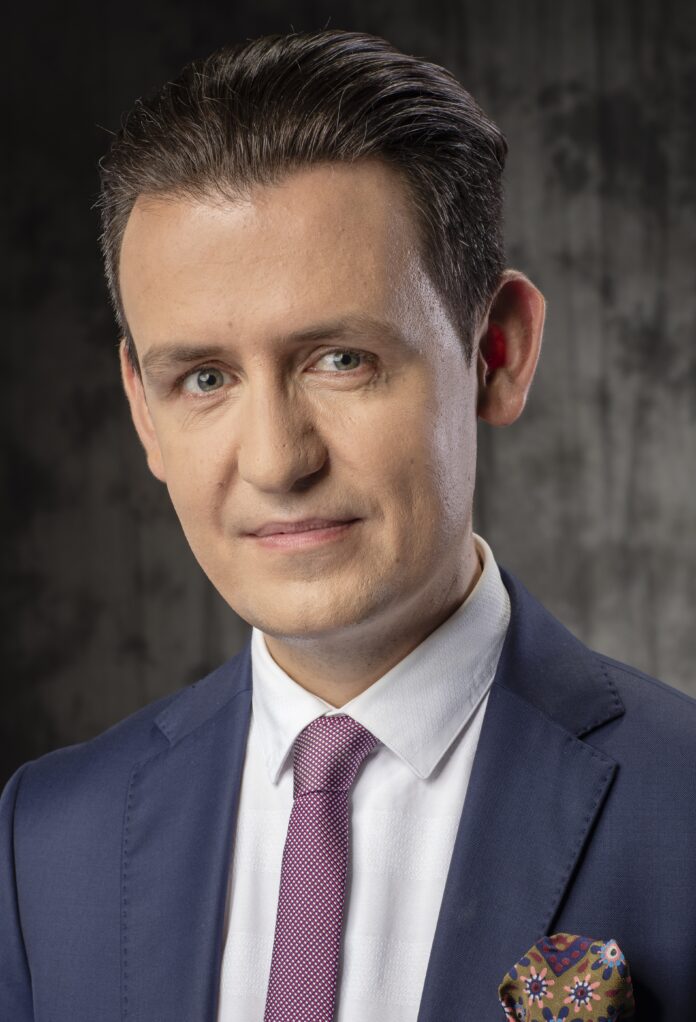 MaciejLewMirski
