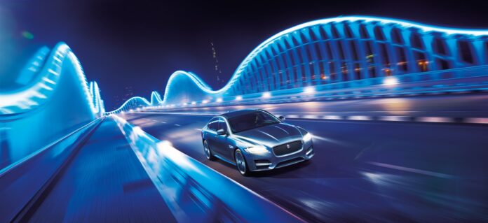 Jaguar_XF