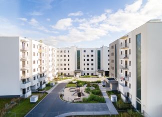 Czy deweloperzy mają trudności z budową mieszkań