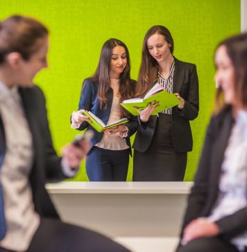 WAKACYJNA PRACA DODATKOWA