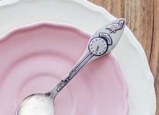 Srebrna łyżeczka HEFRY dla syna księżnej Meghan Markle i księcia Harry’ego