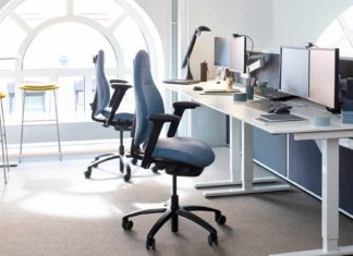 Jak urządzić biuro do pracy zdalnej?