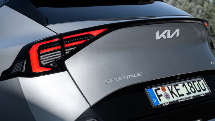 kia-new-sportage-gtline-my26-lunar-silver-static-digital-1920x1080-020