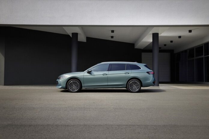 DB2023AU00882_large (1)